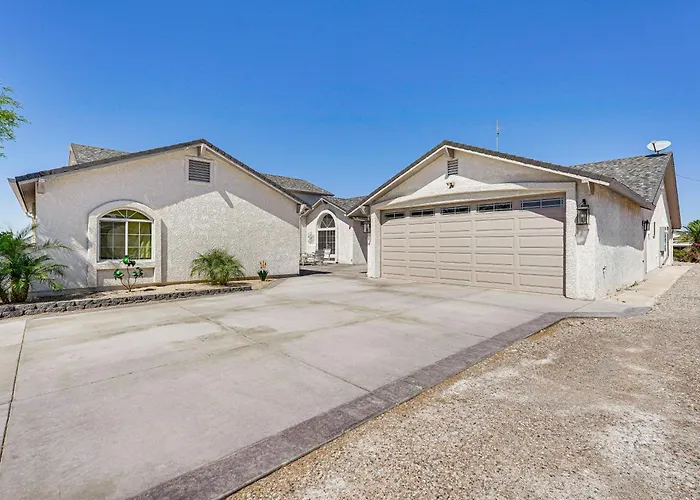 Saltwater Pool & Patios: Havasu Home!
