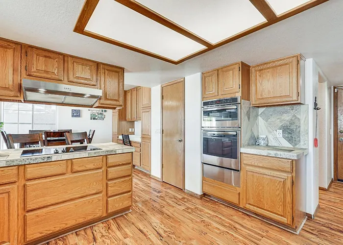 Saltwater Pool & Patios: Havasu Home!